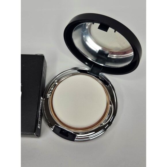 New Younique Mineral Touch Pressed Powder Foundation Organza .31oz New in Box - Picture 3 of 7